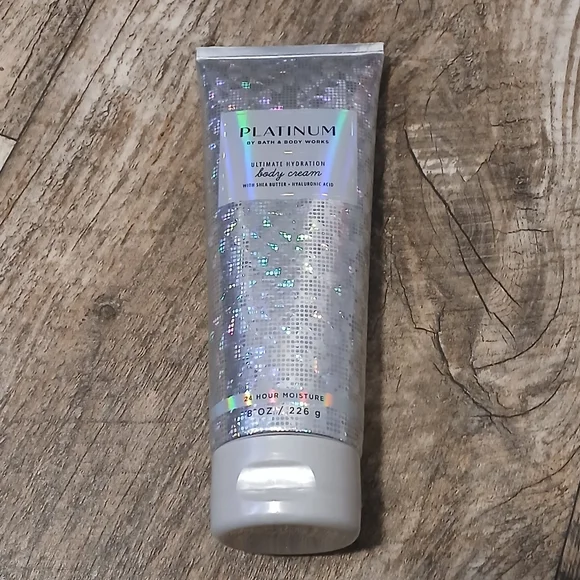 Platinum Body Cream with Shea Butter - Picture 2 of 4